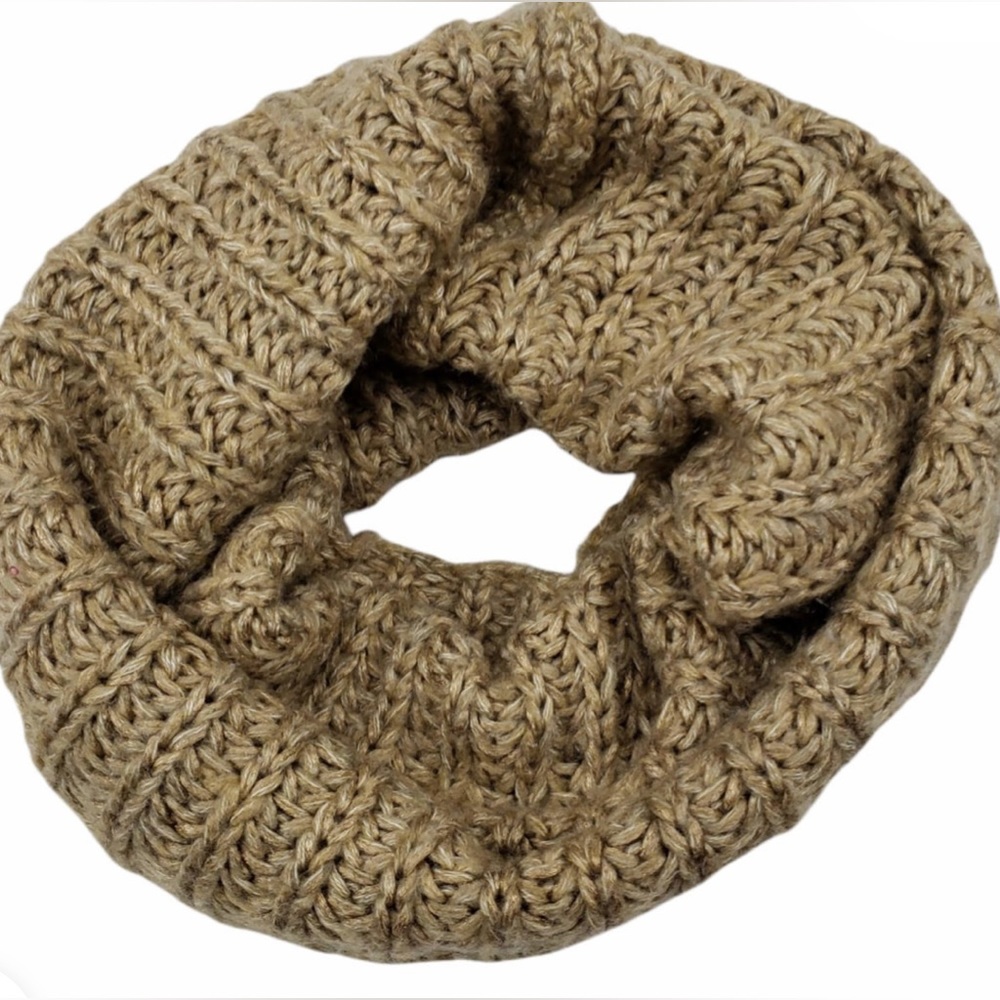 H&M: Women’s Infinity Scarf | Beige Knit Crochet Neck Warmer | One Size